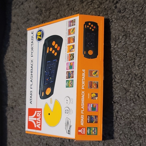 Atari portable - Picture 2 of 3